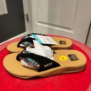 Reef flip flops nwt bottle opener on bottom size 7